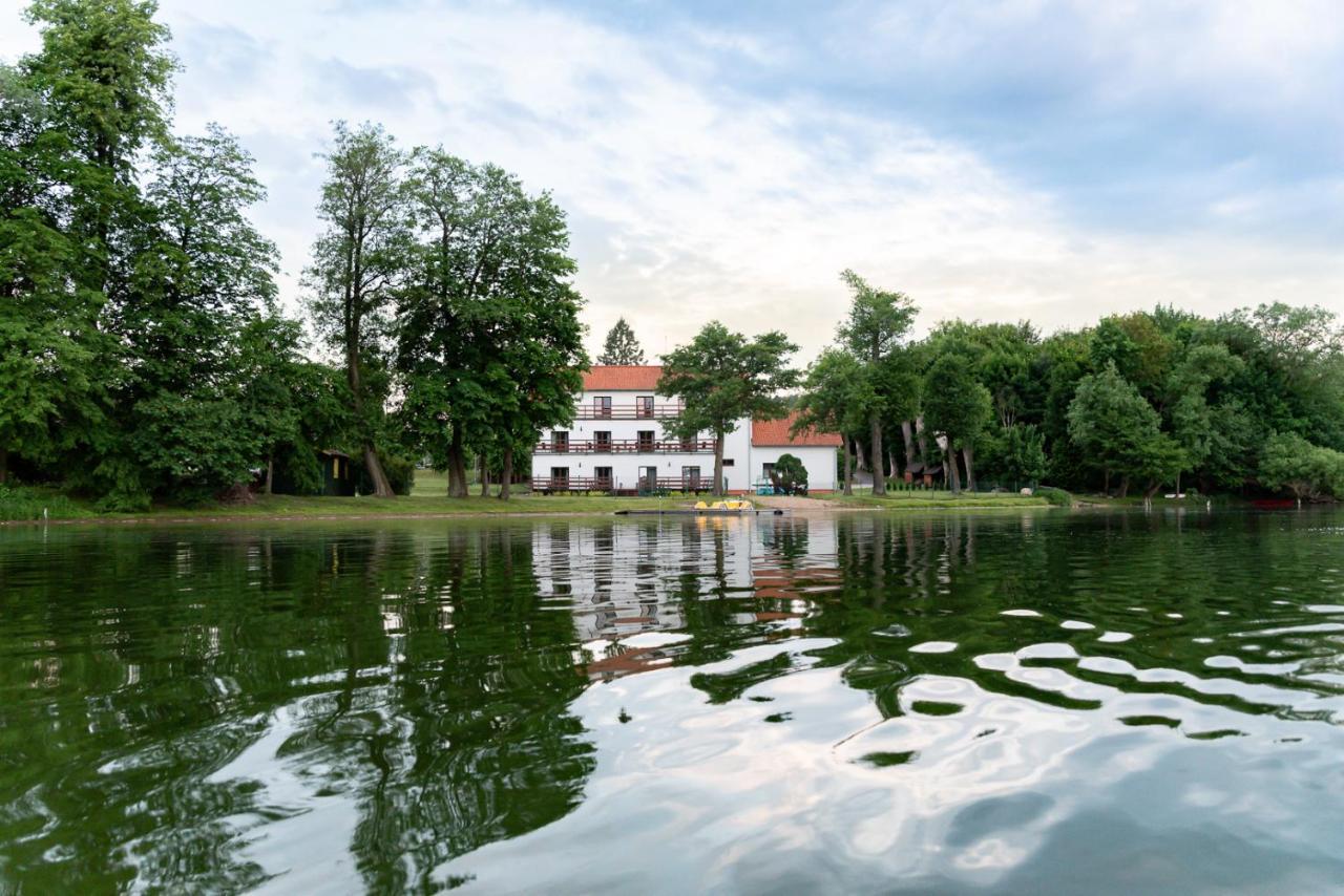 Gosciniec Zielony Domek Мронгово Экстерьер фото